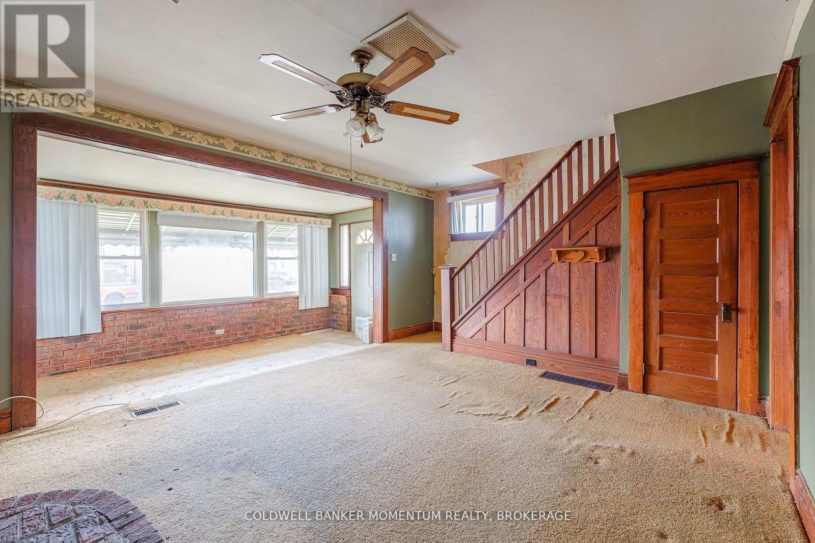 263 Humboldt Parkway, Port Colborne, Ontario  L3K 2H7 - Photo 6 - X12410099