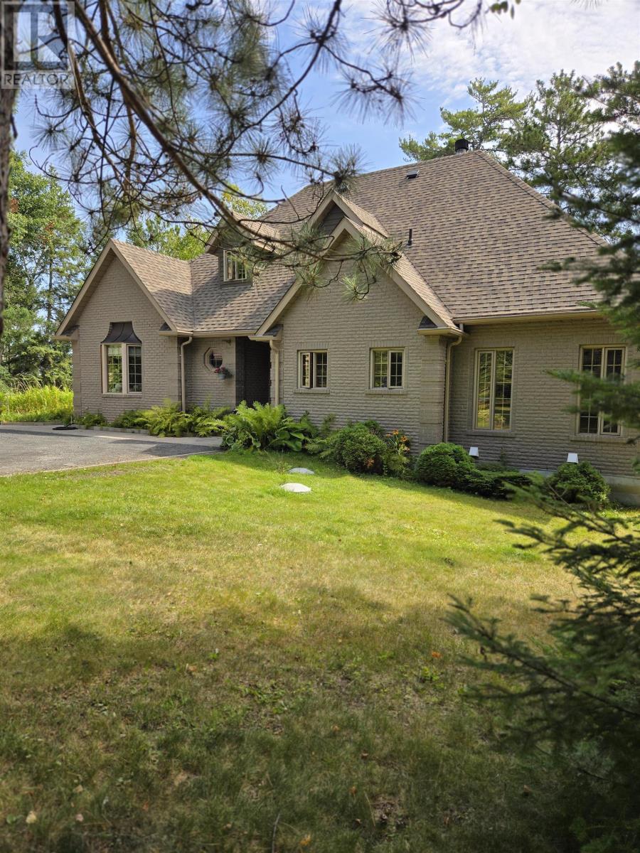 164 Kimberley Rd, Kenora, Ontario  P0X 1H0 - Photo 2 - TB252695