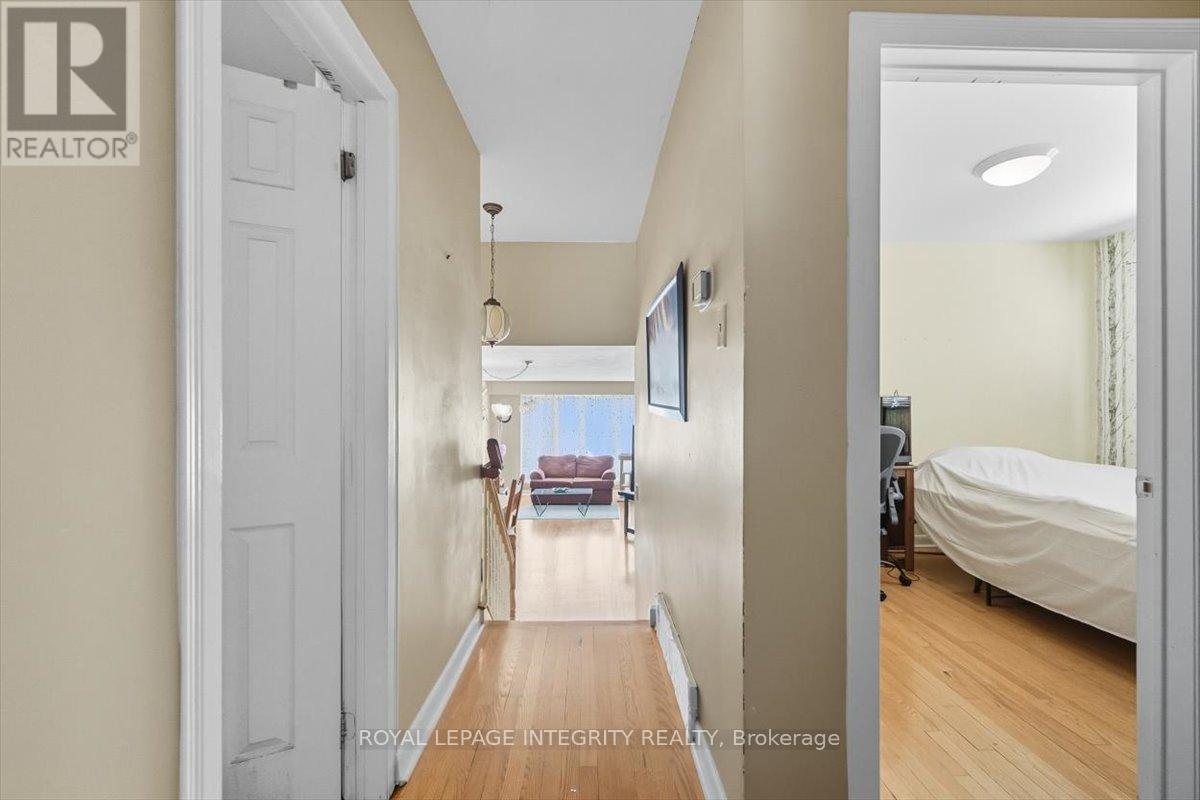 1293 Maitland Avenue, Ottawa, Ontario  K2C 2C4 - Photo 15 - X12410223