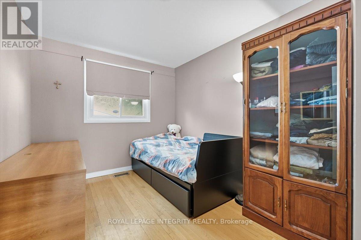 1293 Maitland Avenue, Ottawa, Ontario  K2C 2C4 - Photo 19 - X12410223