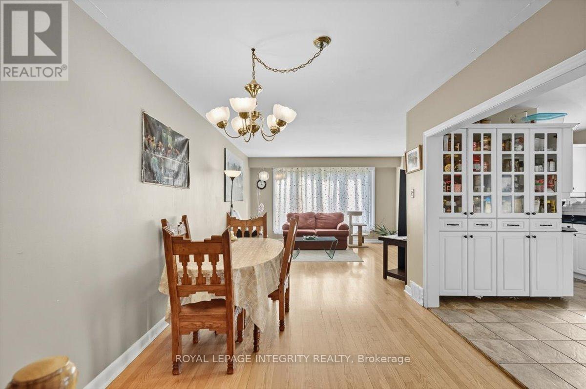 1293 Maitland Avenue, Ottawa, Ontario  K2C 2C4 - Photo 8 - X12410223