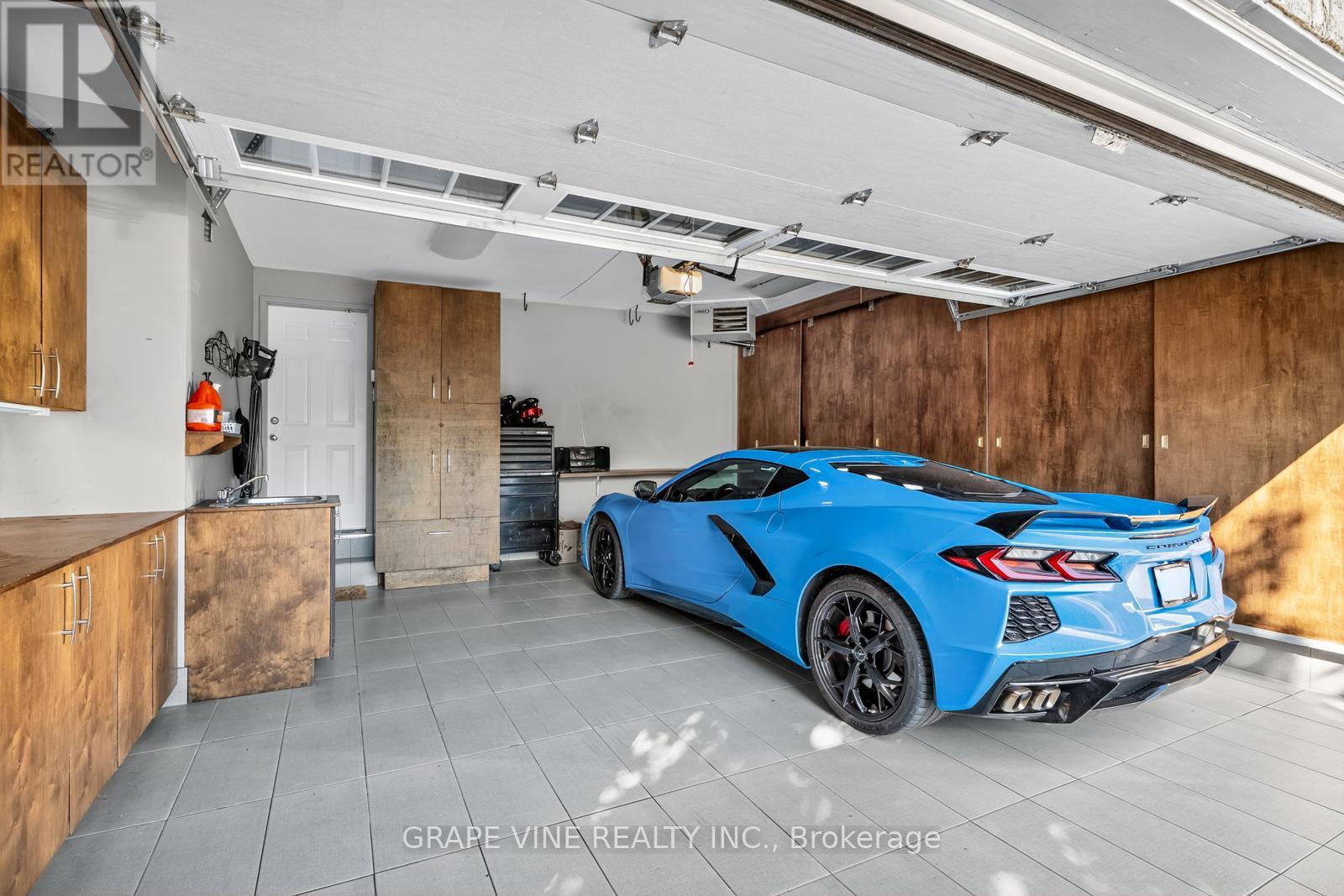 114 Kimpton Drive, Ottawa, Ontario  K2S 0B9 - Photo 45 - X12410272