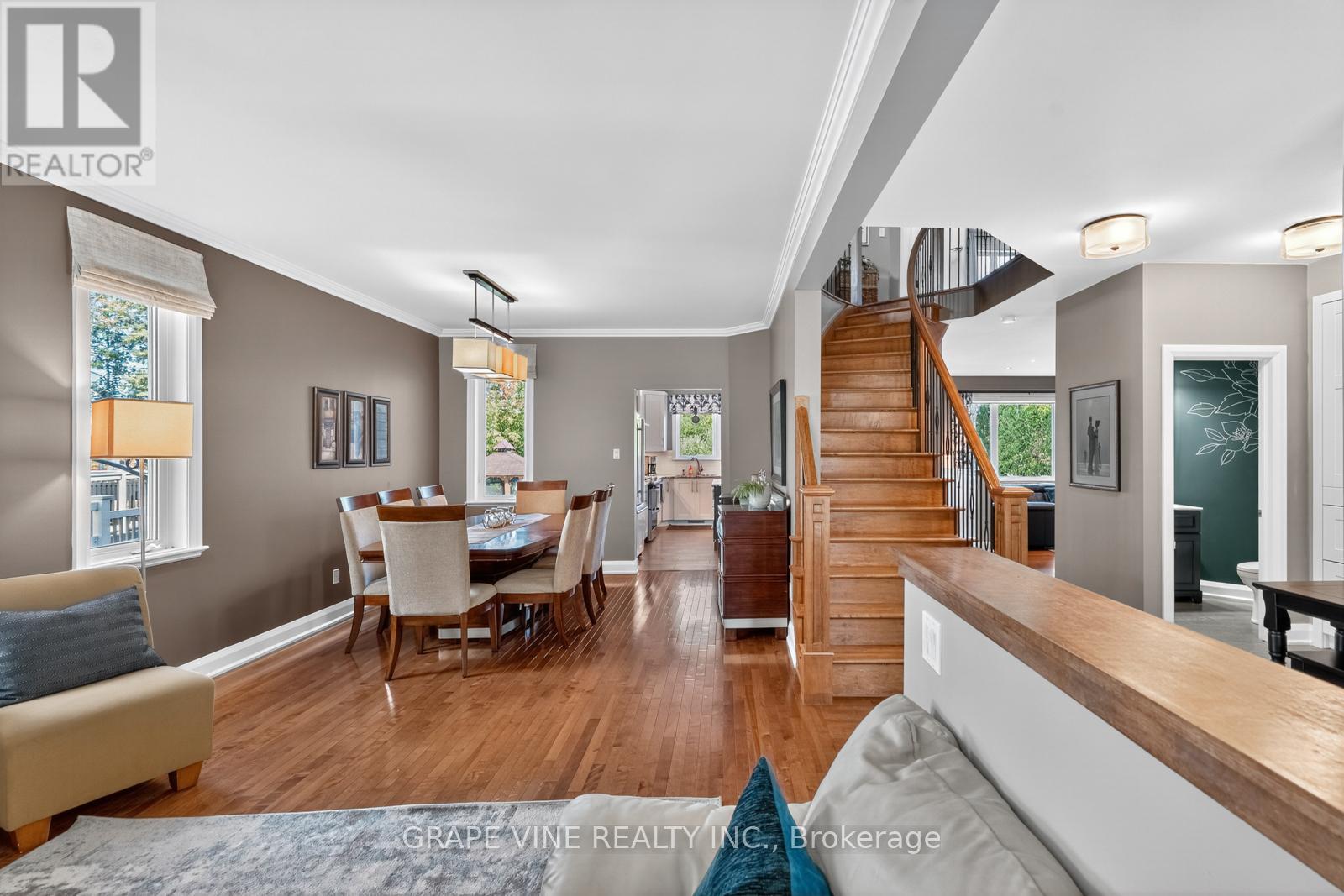114 Kimpton Drive, Ottawa, Ontario  K2S 0B9 - Photo 8 - X12410272