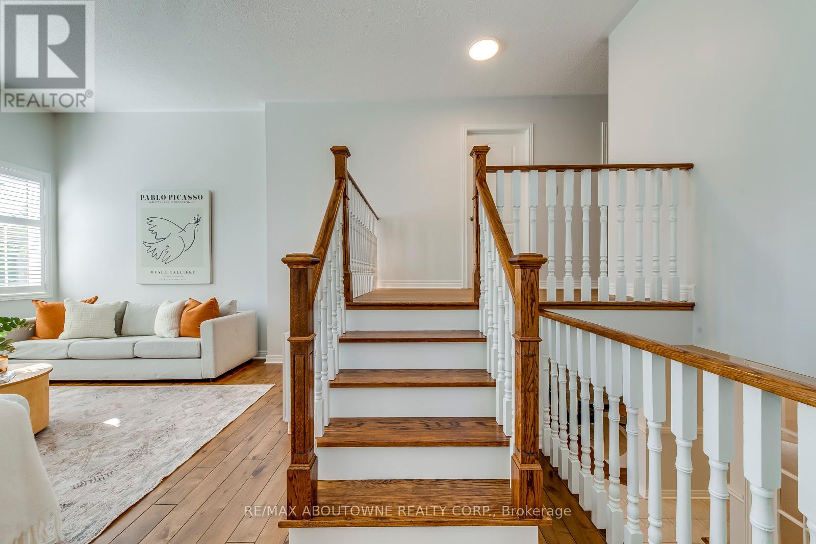 2491 Logan Avenue, Oakville, Ontario  L6H 6S1 - Photo 25 - W12408457