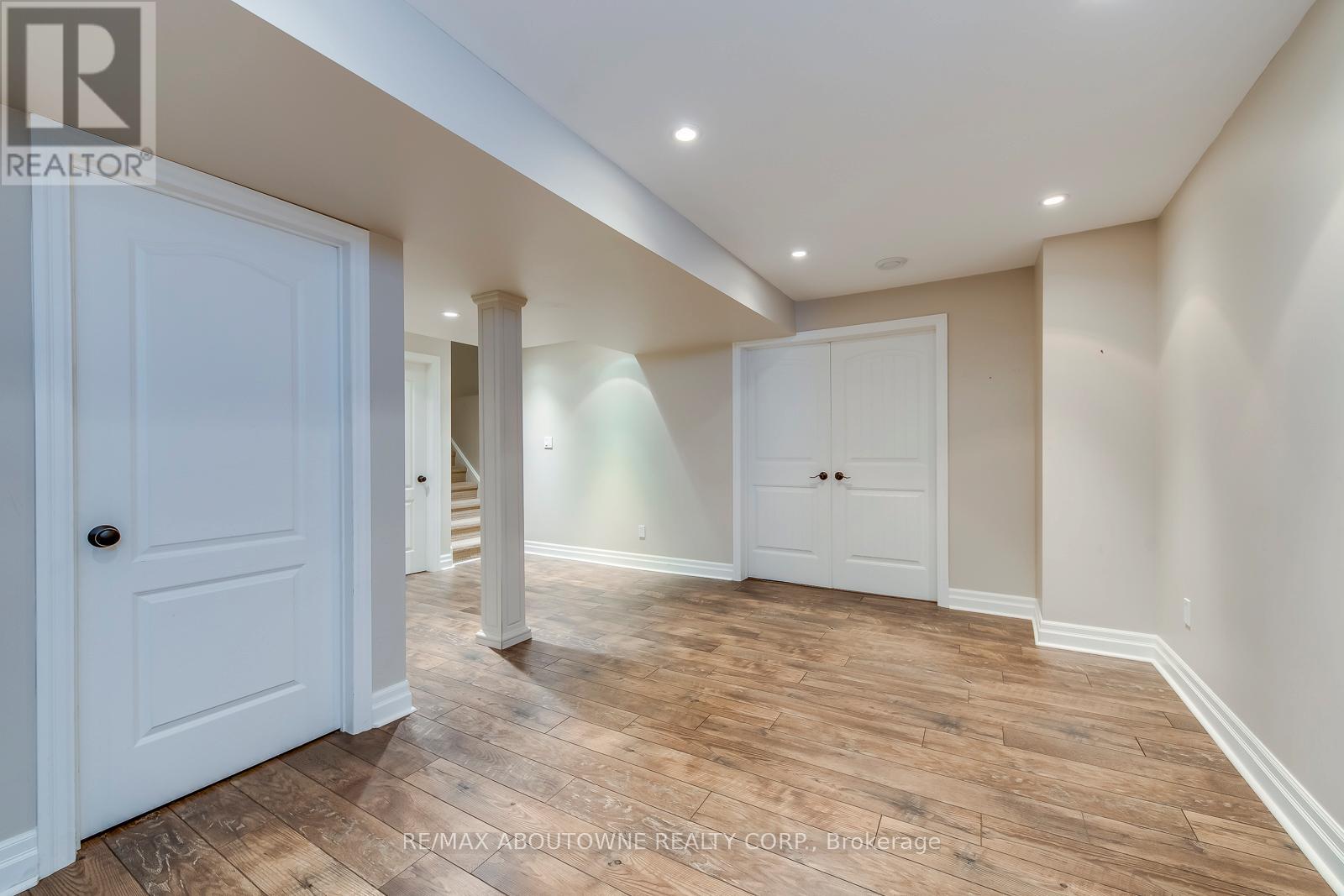 2491 Logan Avenue, Oakville, Ontario  L6H 6S1 - Photo 42 - W12408457