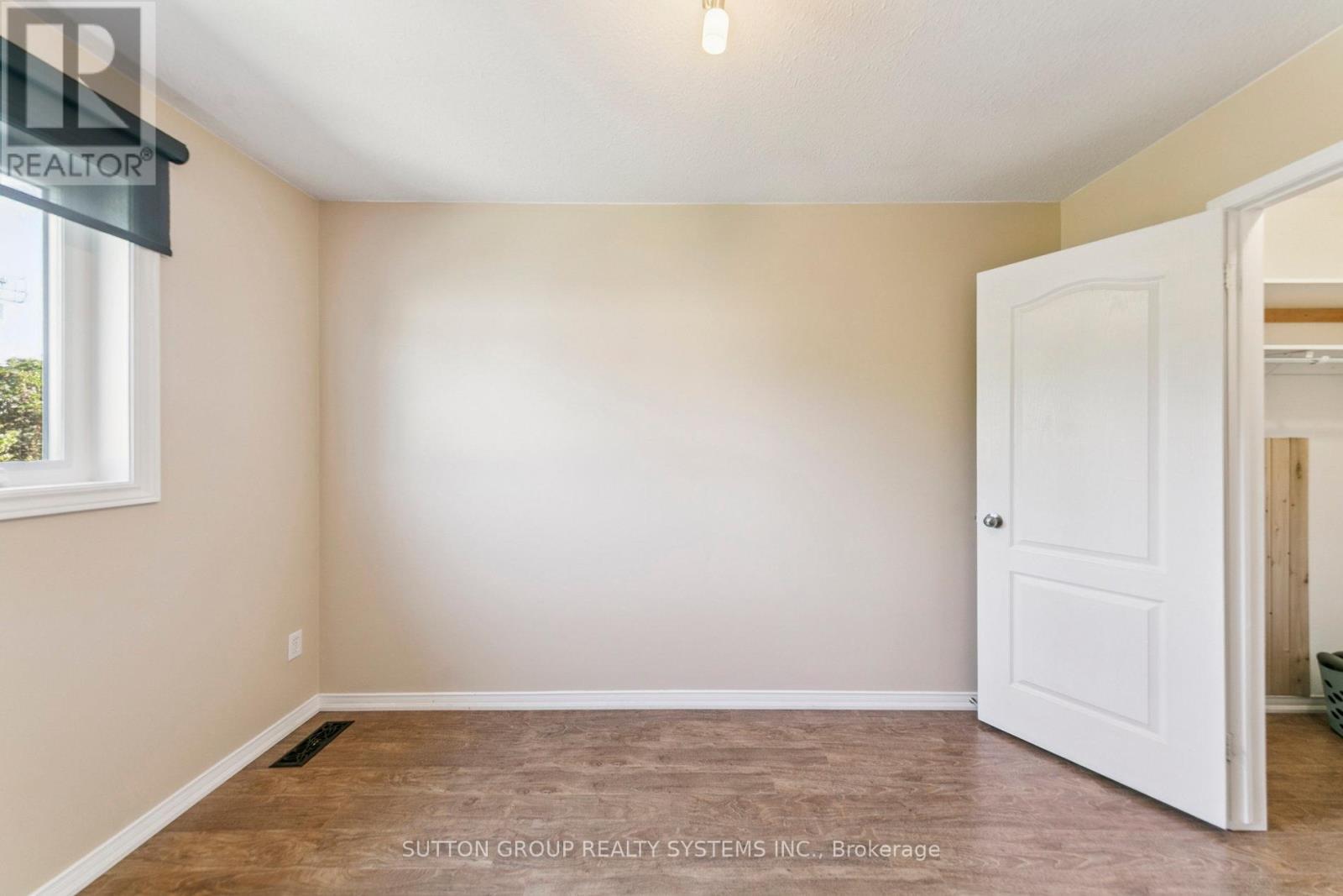 57 Foxborough Drive, Hamilton, Ontario  L9G 4Y8 - Photo 28 - X12410179