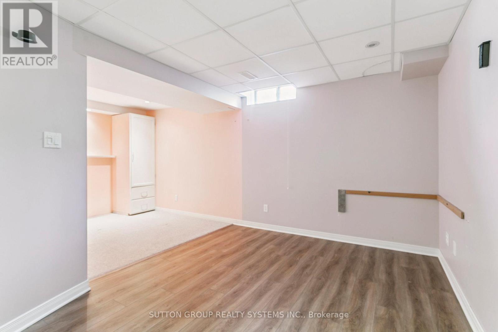 57 Foxborough Drive, Hamilton, Ontario  L9G 4Y8 - Photo 46 - X12410179
