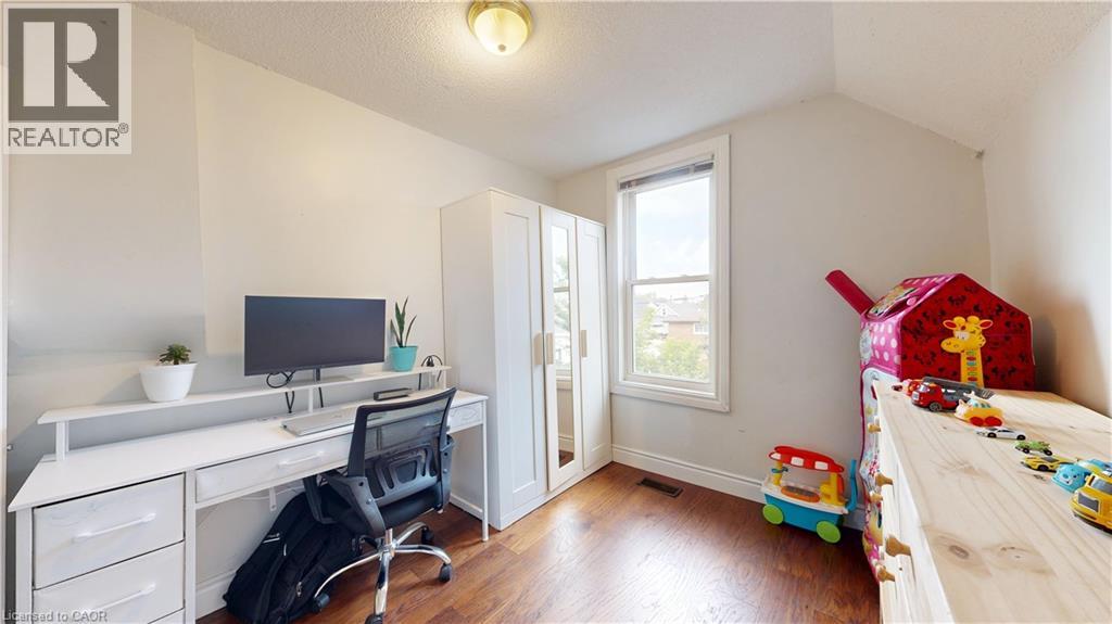 6 Albany Avenue, Hamilton, Ontario  L8H 2H2 - Photo 24 - 40770327