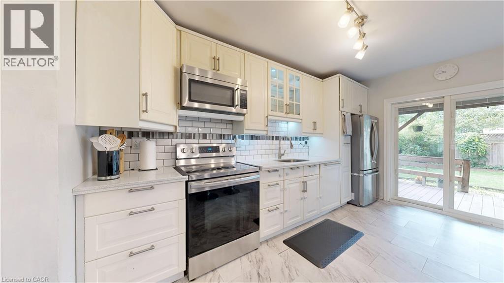 6 Albany Avenue, Hamilton, Ontario  L8H 2H2 - Photo 8 - 40770327