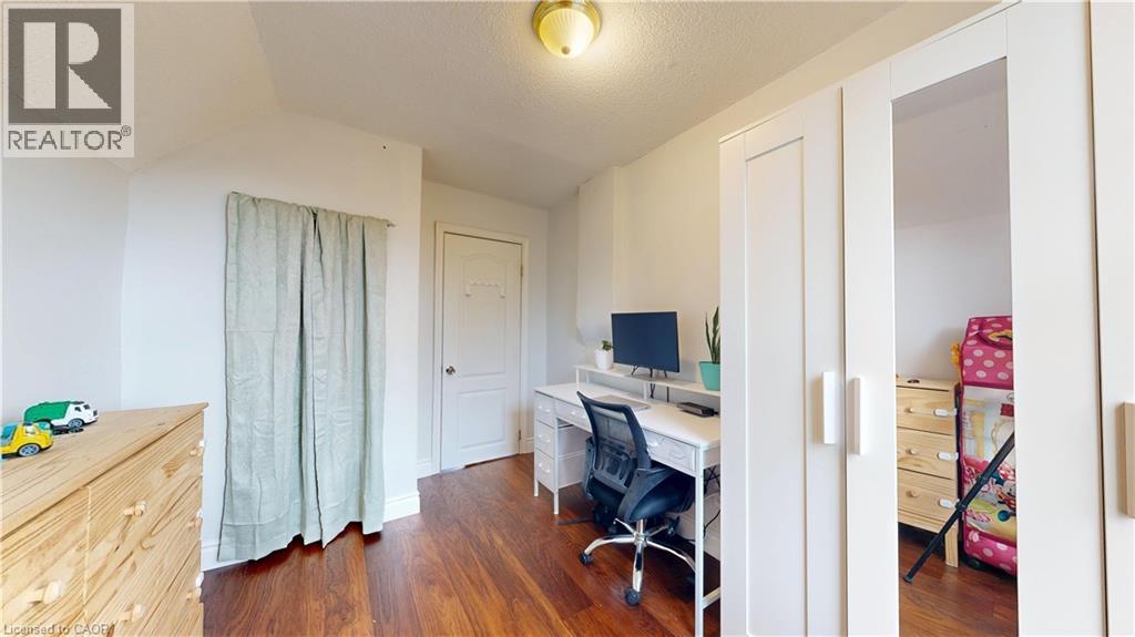6 Albany Avenue, Hamilton, Ontario  L8H 2H2 - Photo 23 - 40770327