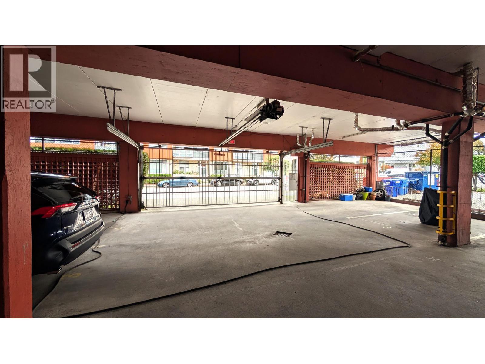 3302 Fraser Street, Vancouver, British Columbia  V5V 4C1 - Photo 5 - C8072299