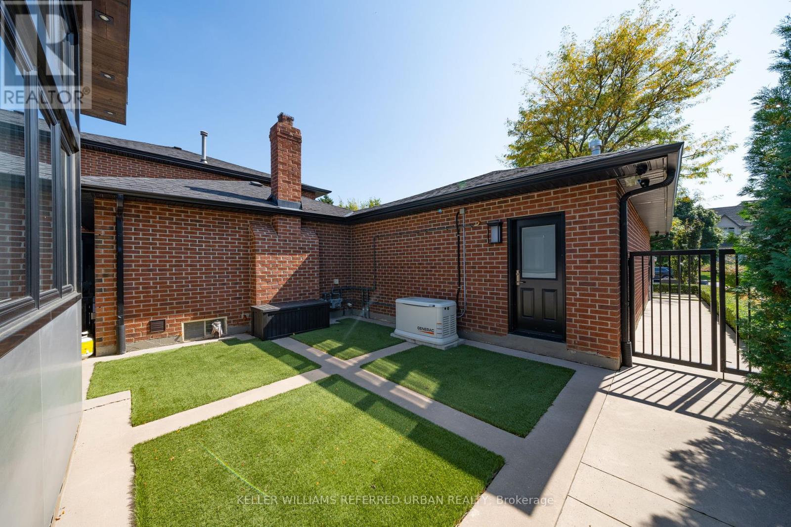 68 Findlay Avenue, King, Ontario  L7B 1E2 - Photo 37 - N12408503