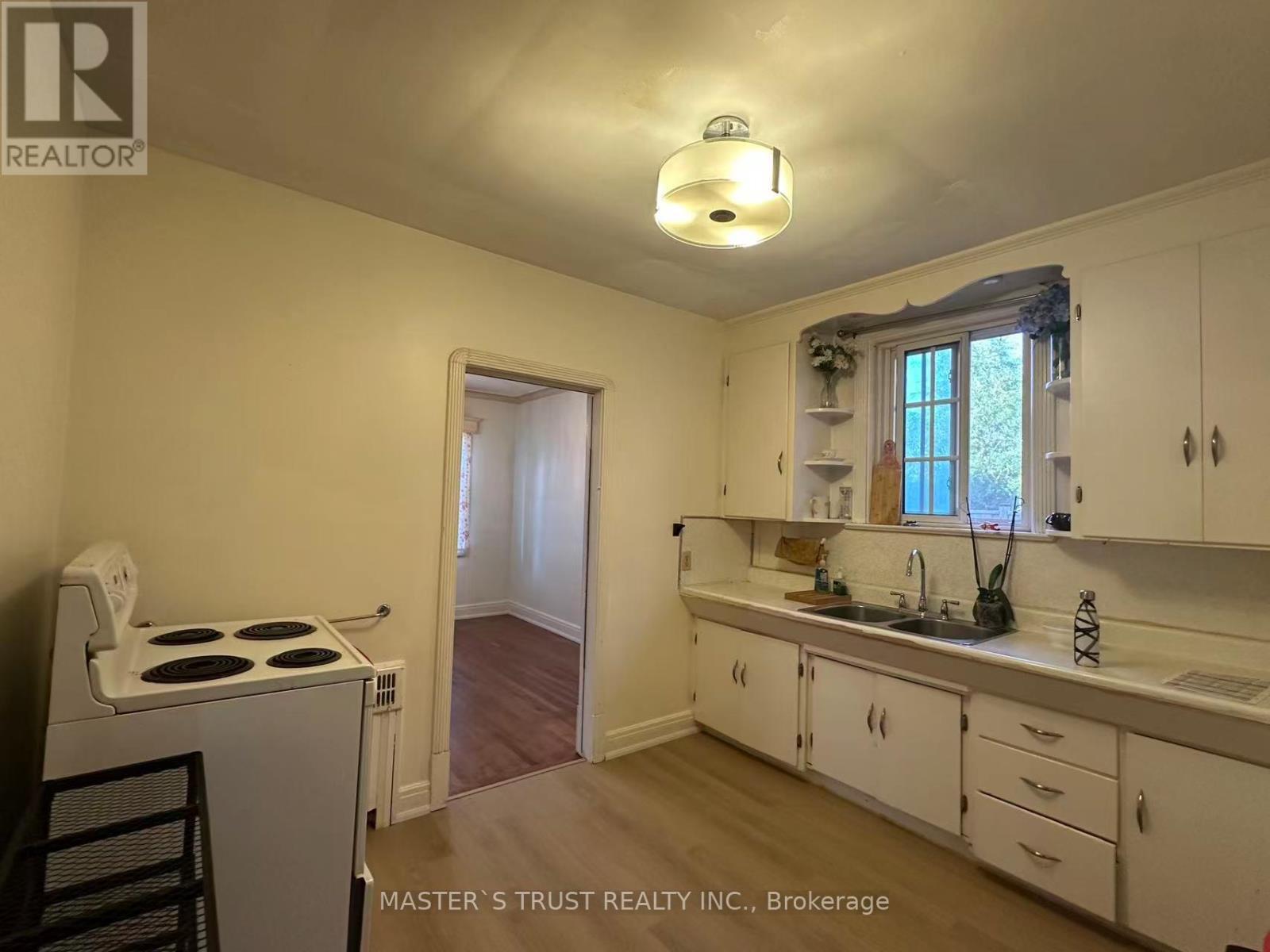389 Lawrence Avenue W, Toronto, Ontario  M5M 1B9 - Photo 14 - C12401811