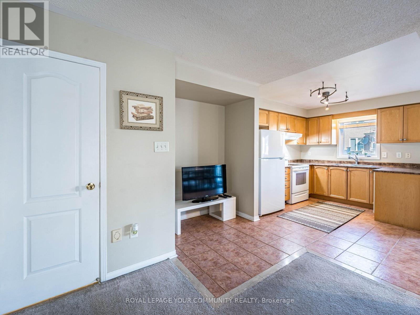 57 Kalmar Crescent, Richmond Hill, Ontario  L4E 3Z4 - Photo 13 - N12408609