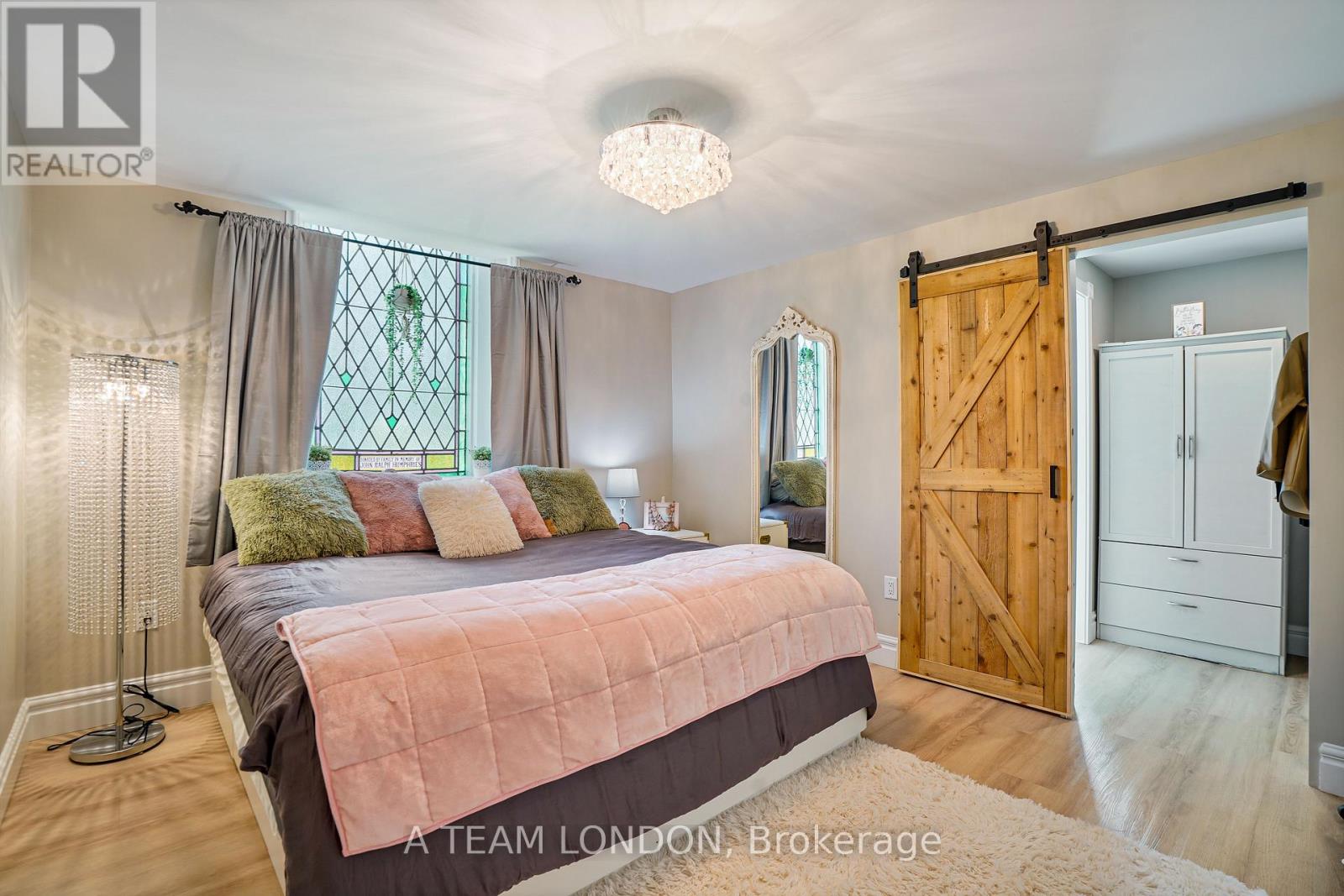 10096 Iona Road, Southwold, Ontario  N0L 1P0 - Photo 11 - X12385988