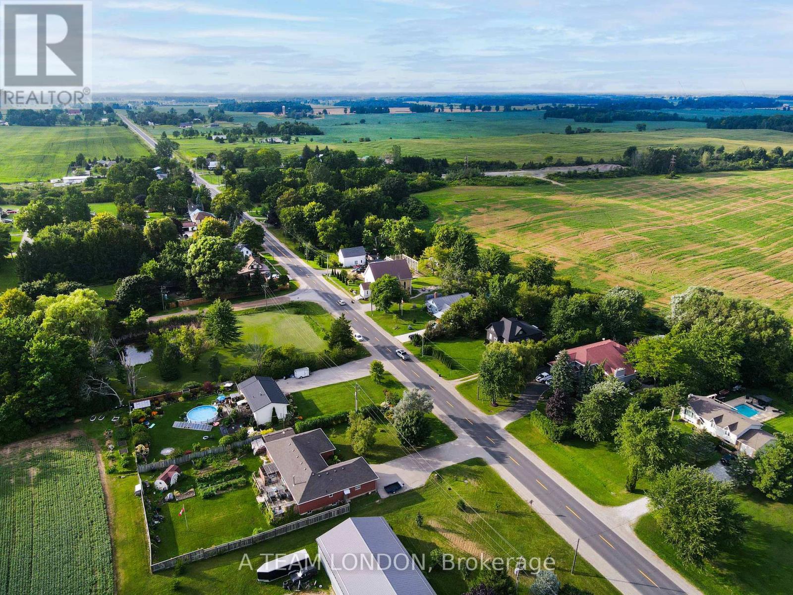 10096 Iona Road, Southwold, Ontario  N0L 1P0 - Photo 2 - X12385988
