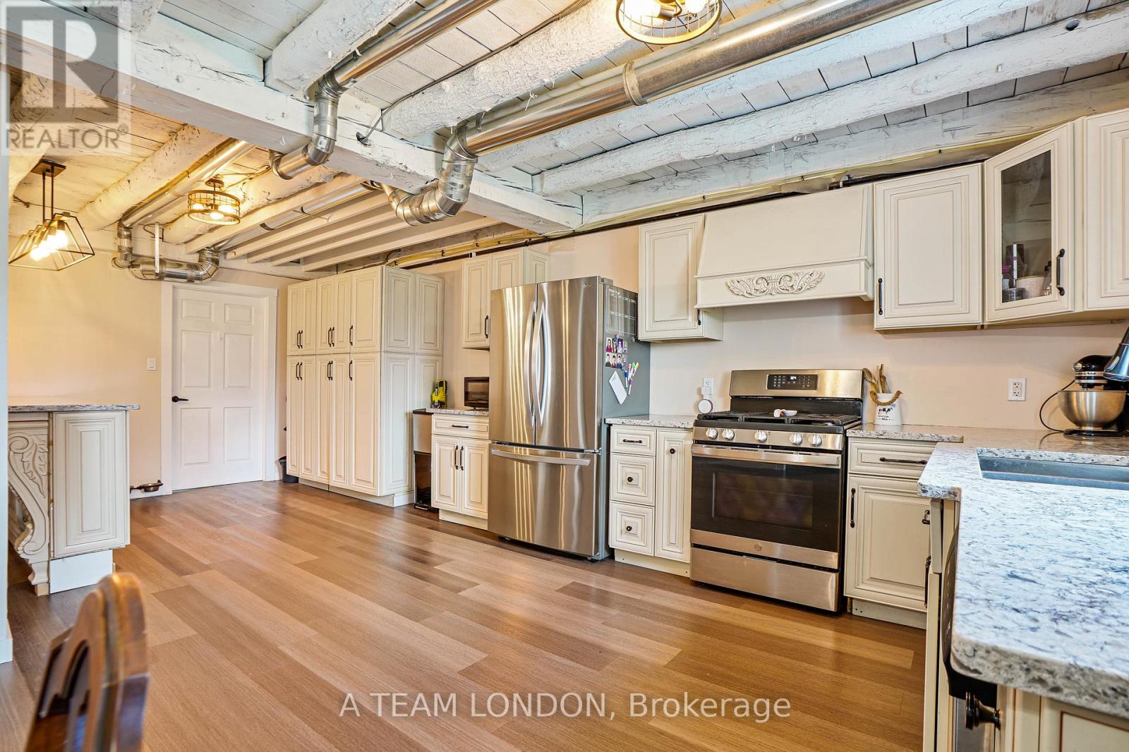 10096 Iona Road, Southwold, Ontario  N0L 1P0 - Photo 28 - X12385988