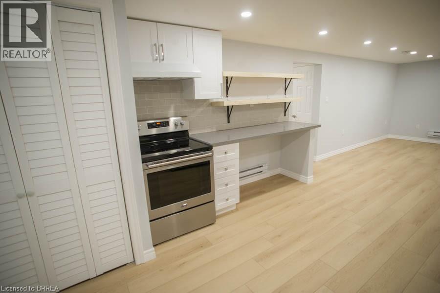 415 Chatham Street, Brantford, Ontario  N3S 4J4 - Photo 21 - 40770920