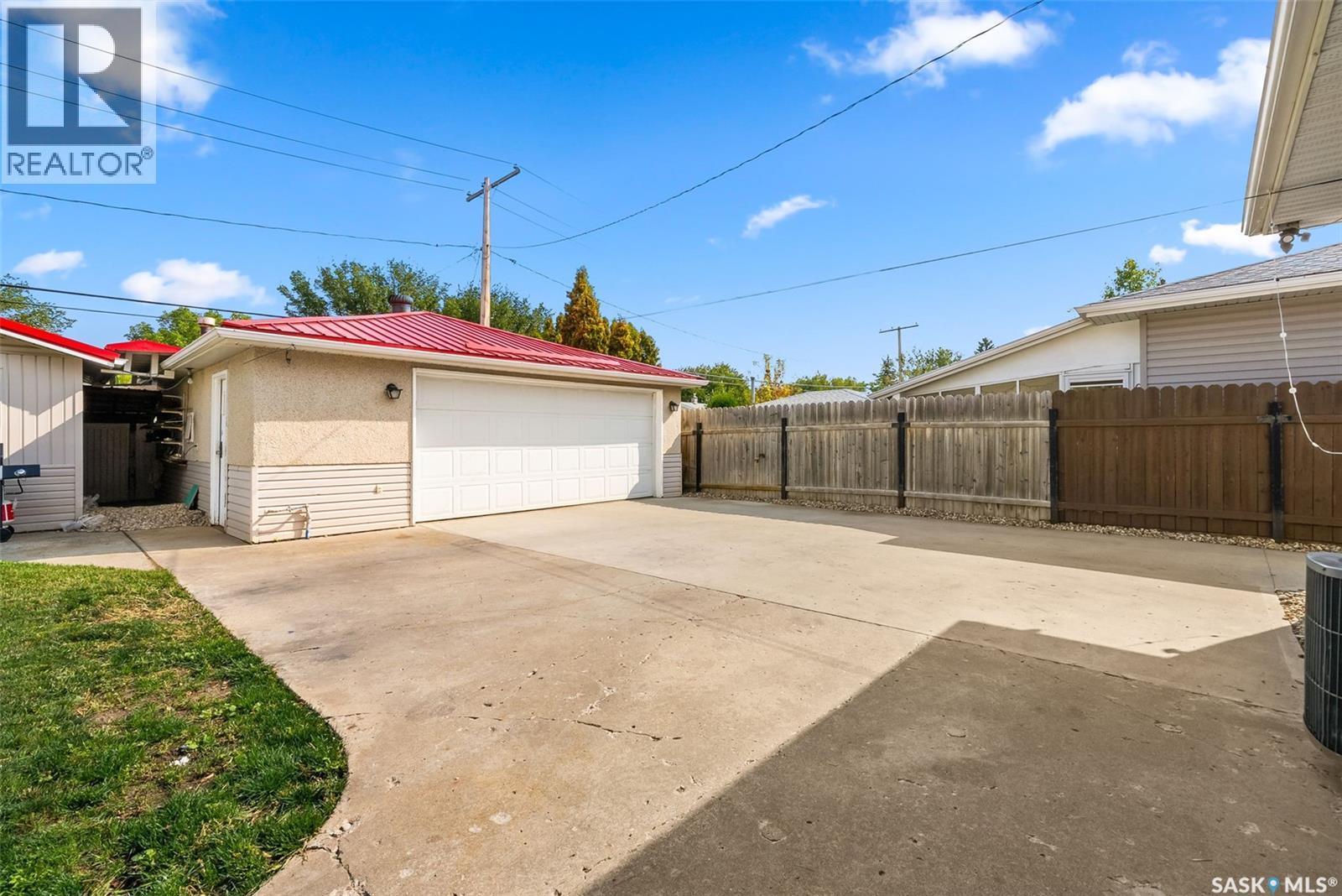 315 Mcintosh Street N, Regina, Saskatchewan  S4R 5A1 - Photo 36 - SK018669