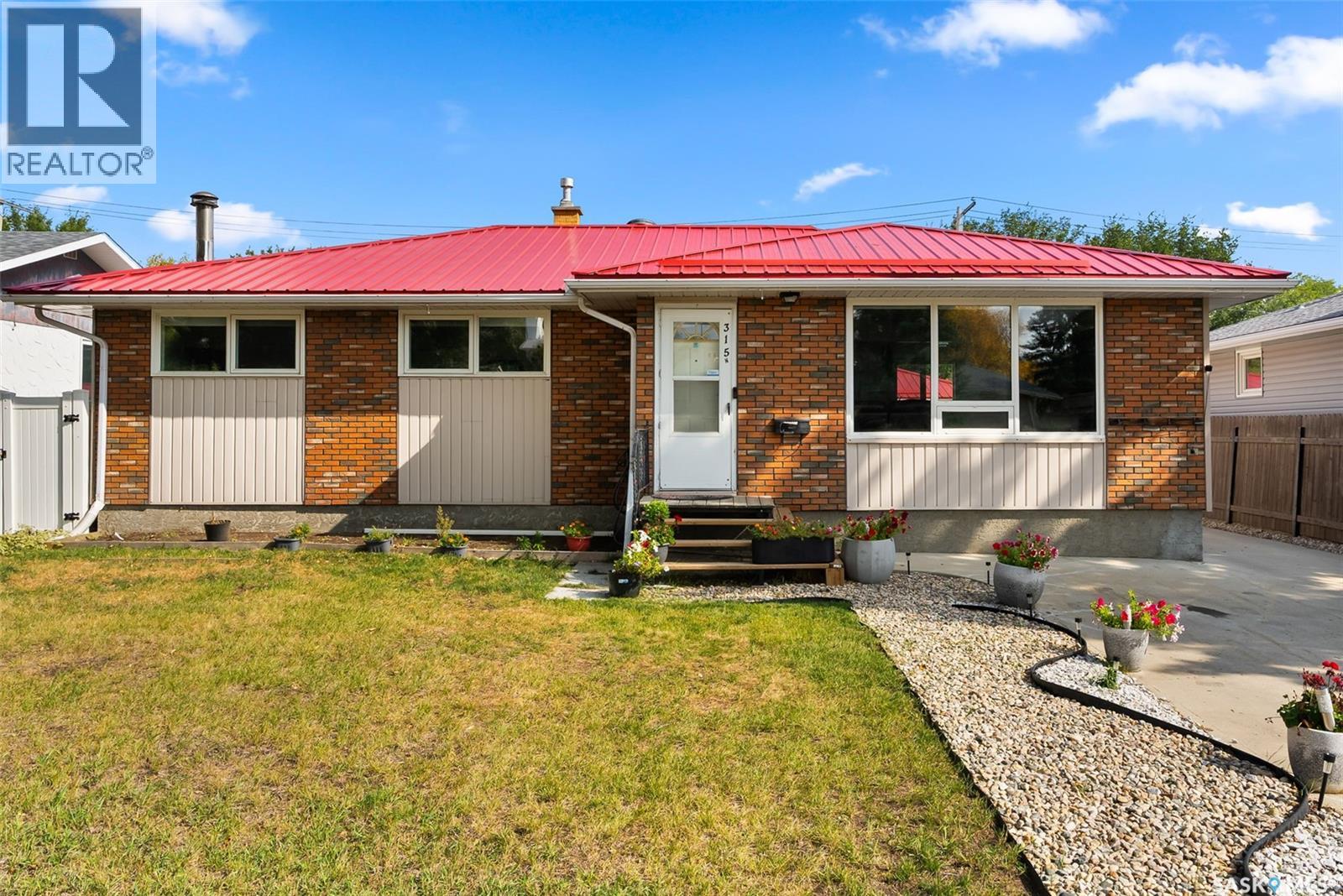 315 Mcintosh Street N, Regina, Saskatchewan  S4R 5A1 - Photo 40 - SK018669