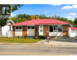 315 McIntosh STREET N Normanview