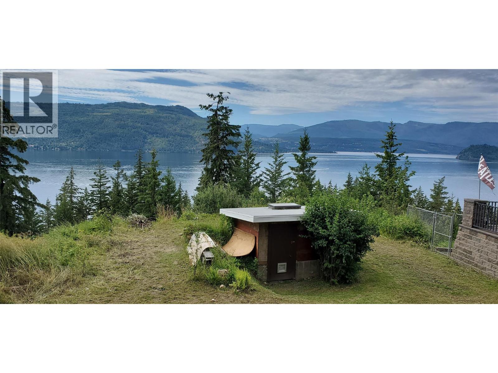 5190 Celista Place, Celista, British Columbia