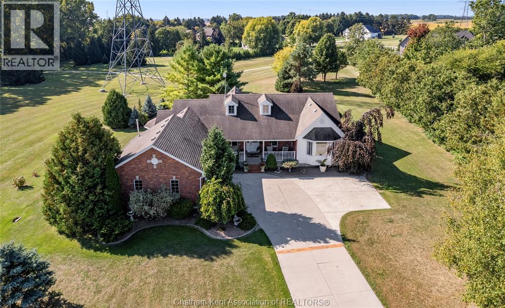 MLS# 25023548: 21640 Pinehurst CRESCENT, Chatham-Kent, Canada