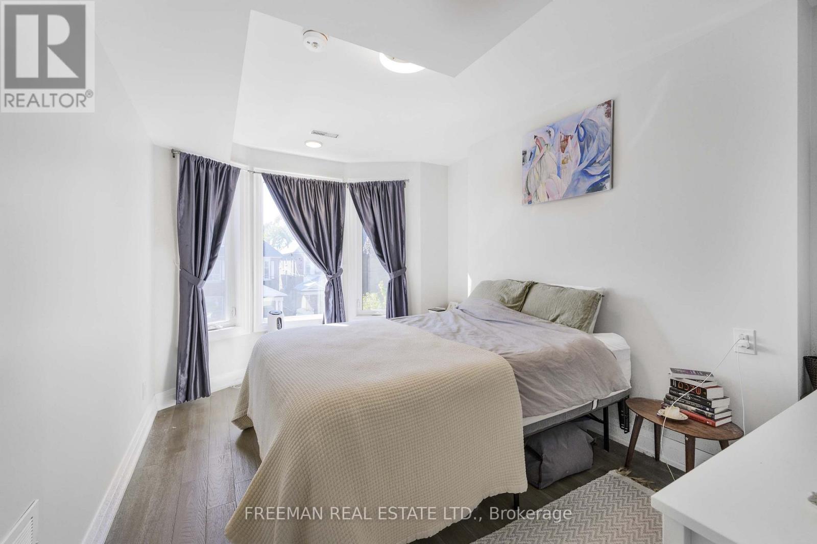 49 Beatrice Street, Toronto, Ontario  M6J 2T2 - Photo 17 - C12410227