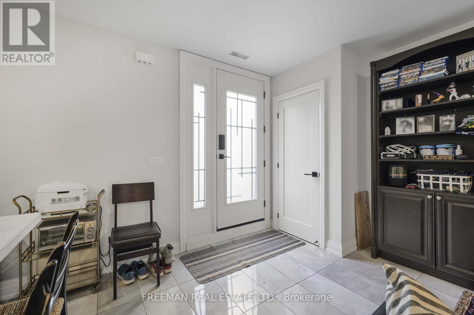 49 Beatrice Street, Toronto, Ontario  M6J 2T2 - Photo 26 - C12410227
