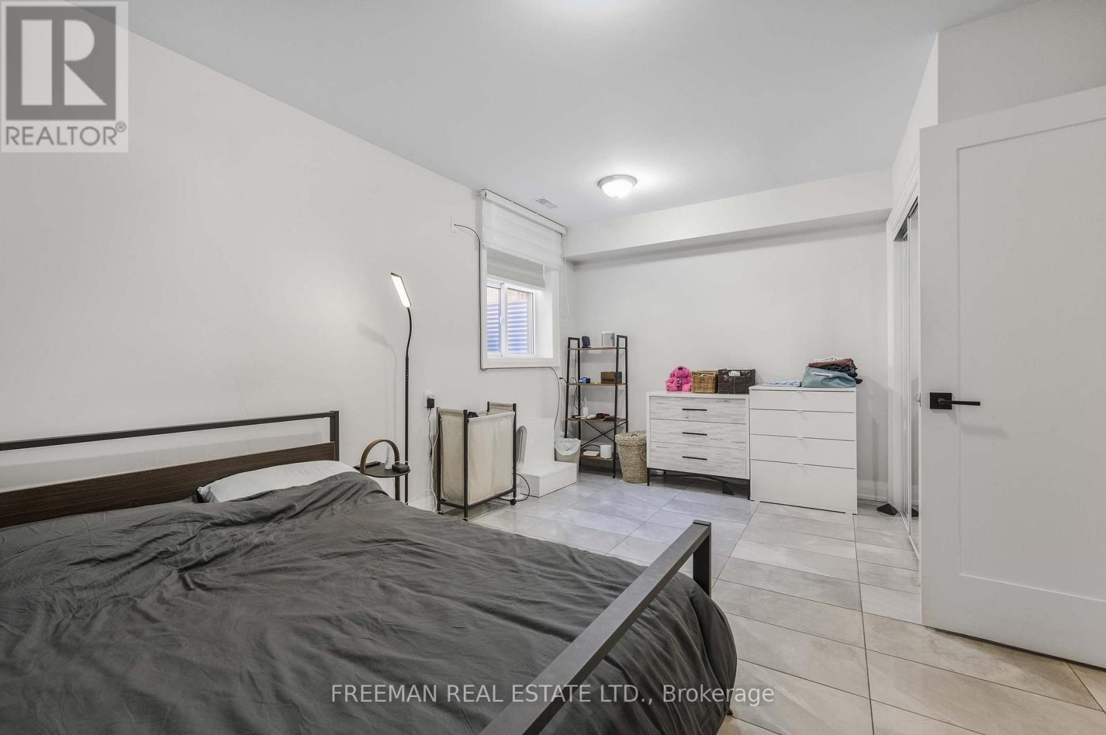 49 Beatrice Street, Toronto, Ontario  M6J 2T2 - Photo 31 - C12410227