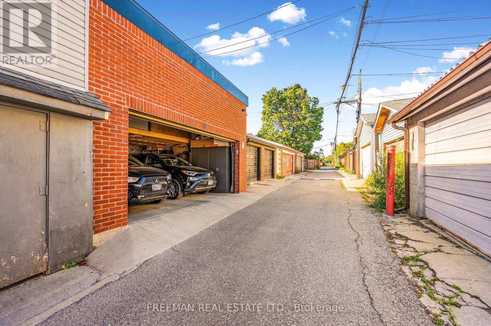 49 Beatrice Street, Toronto, Ontario  M6J 2T2 - Photo 36 - C12410227