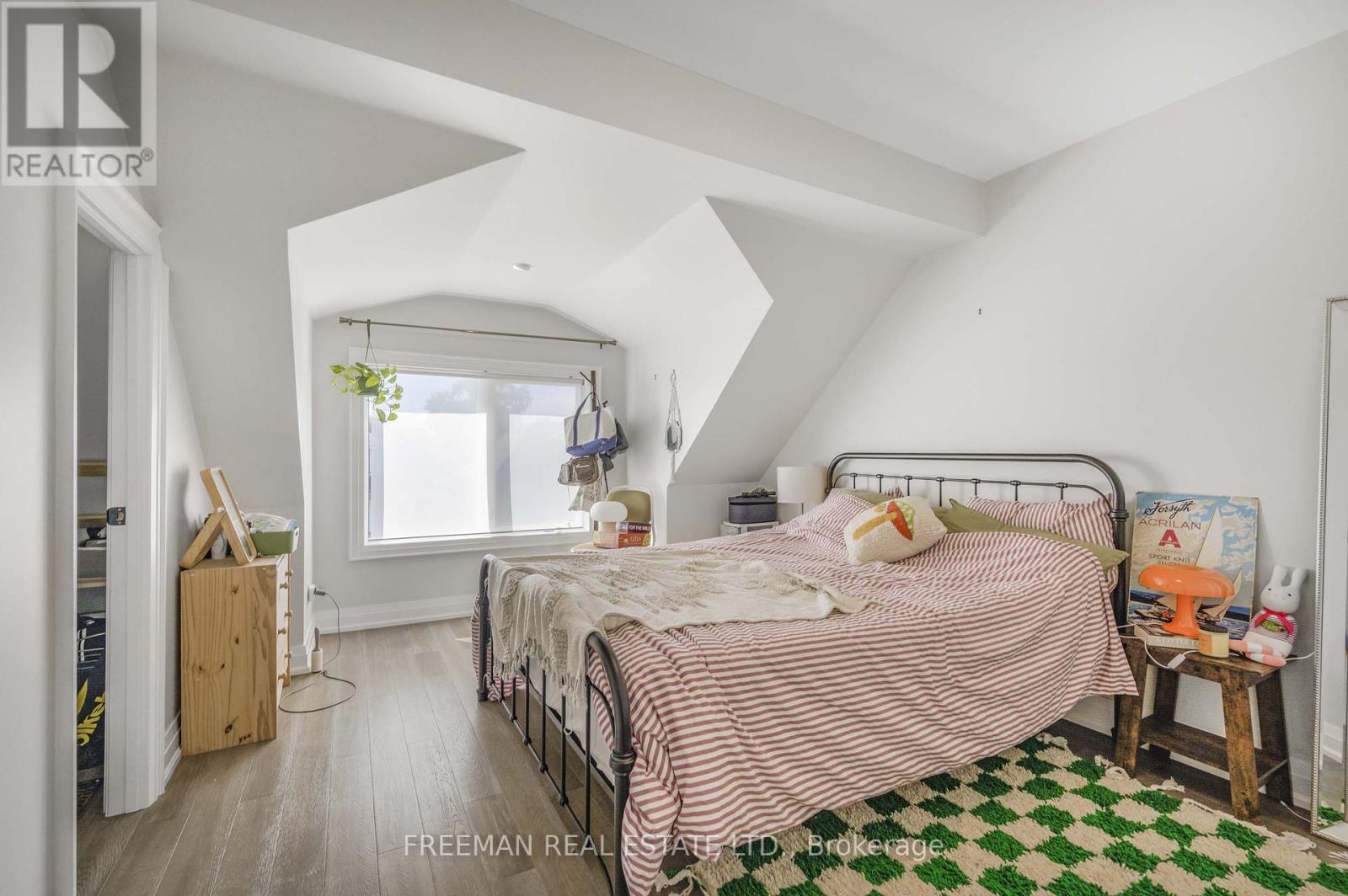 49 Beatrice Street, Toronto, Ontario  M6J 2T2 - Photo 8 - C12410227