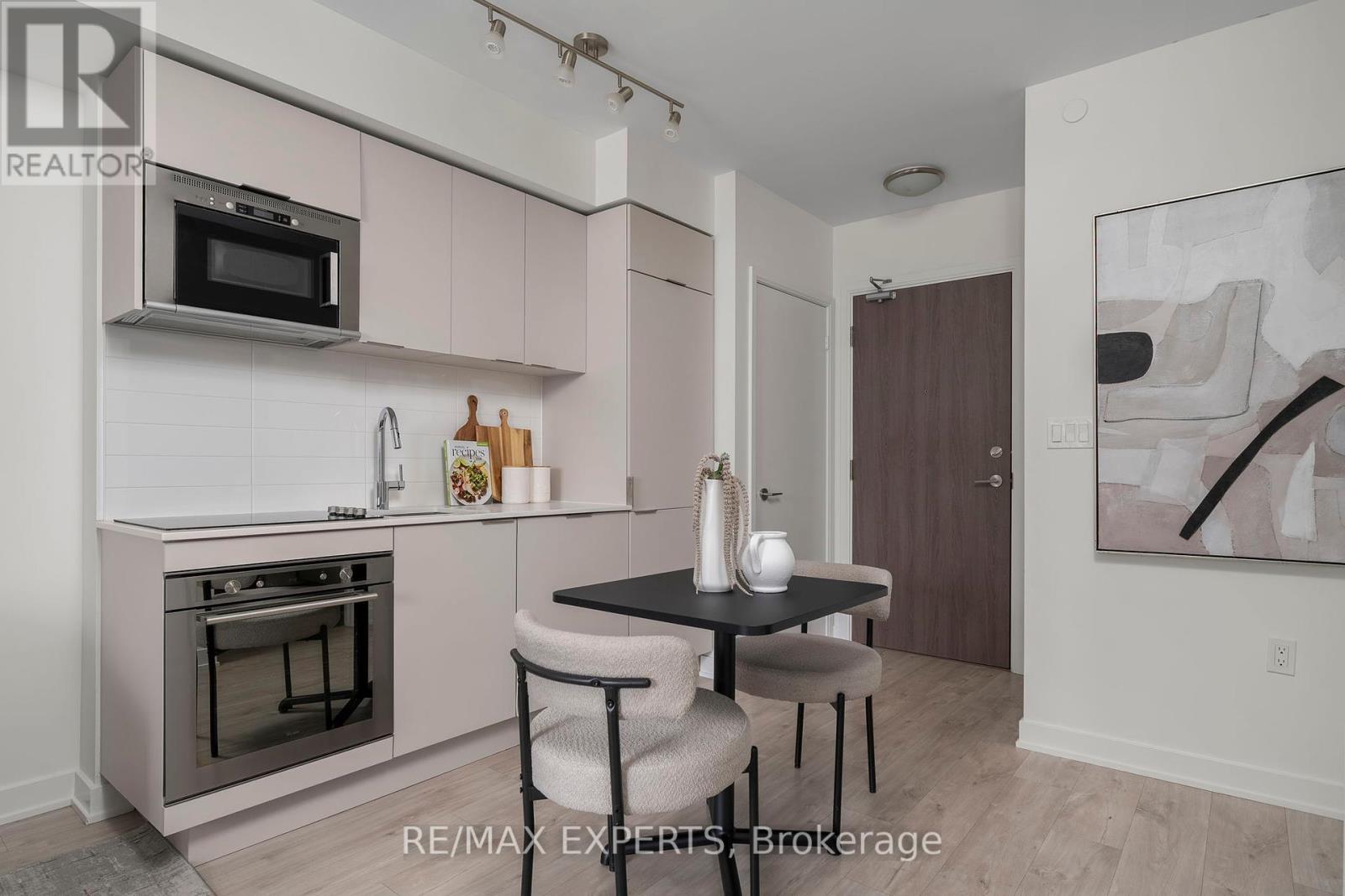310w - 27 Bathurst Street, Toronto, Ontario  M5V 0R1 - Photo 10 - C12410240