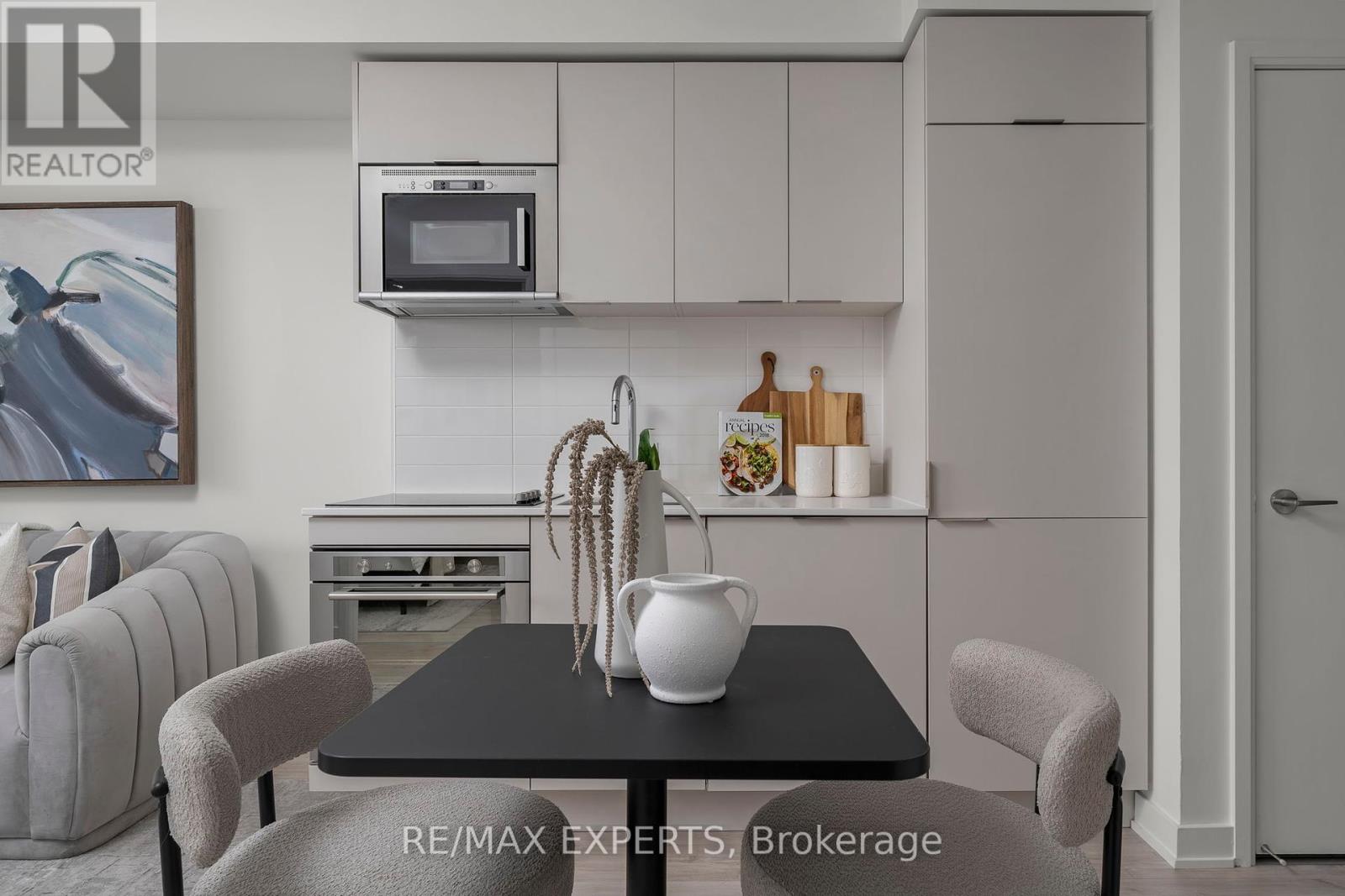 310w - 27 Bathurst Street, Toronto, Ontario  M5V 0R1 - Photo 11 - C12410240