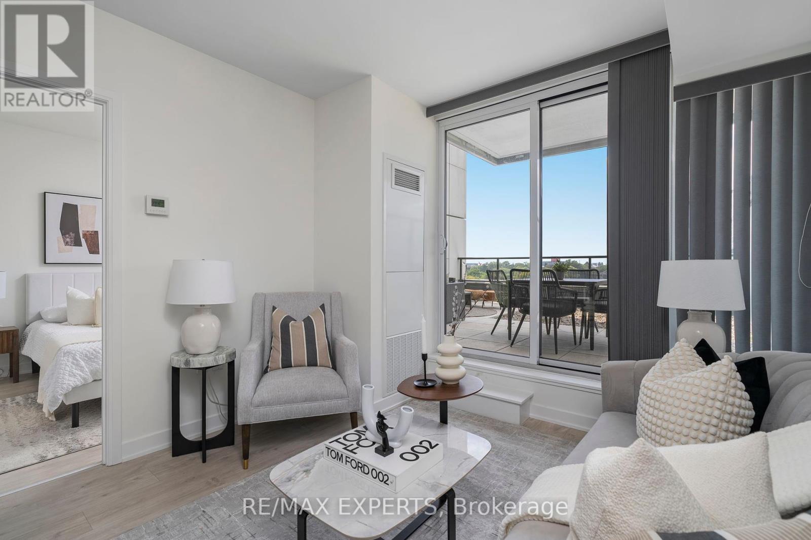 310w - 27 Bathurst Street, Toronto, Ontario  M5V 0R1 - Photo 16 - C12410240