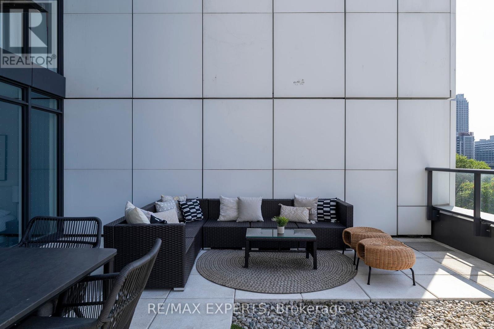310w - 27 Bathurst Street, Toronto, Ontario  M5V 0R1 - Photo 19 - C12410240