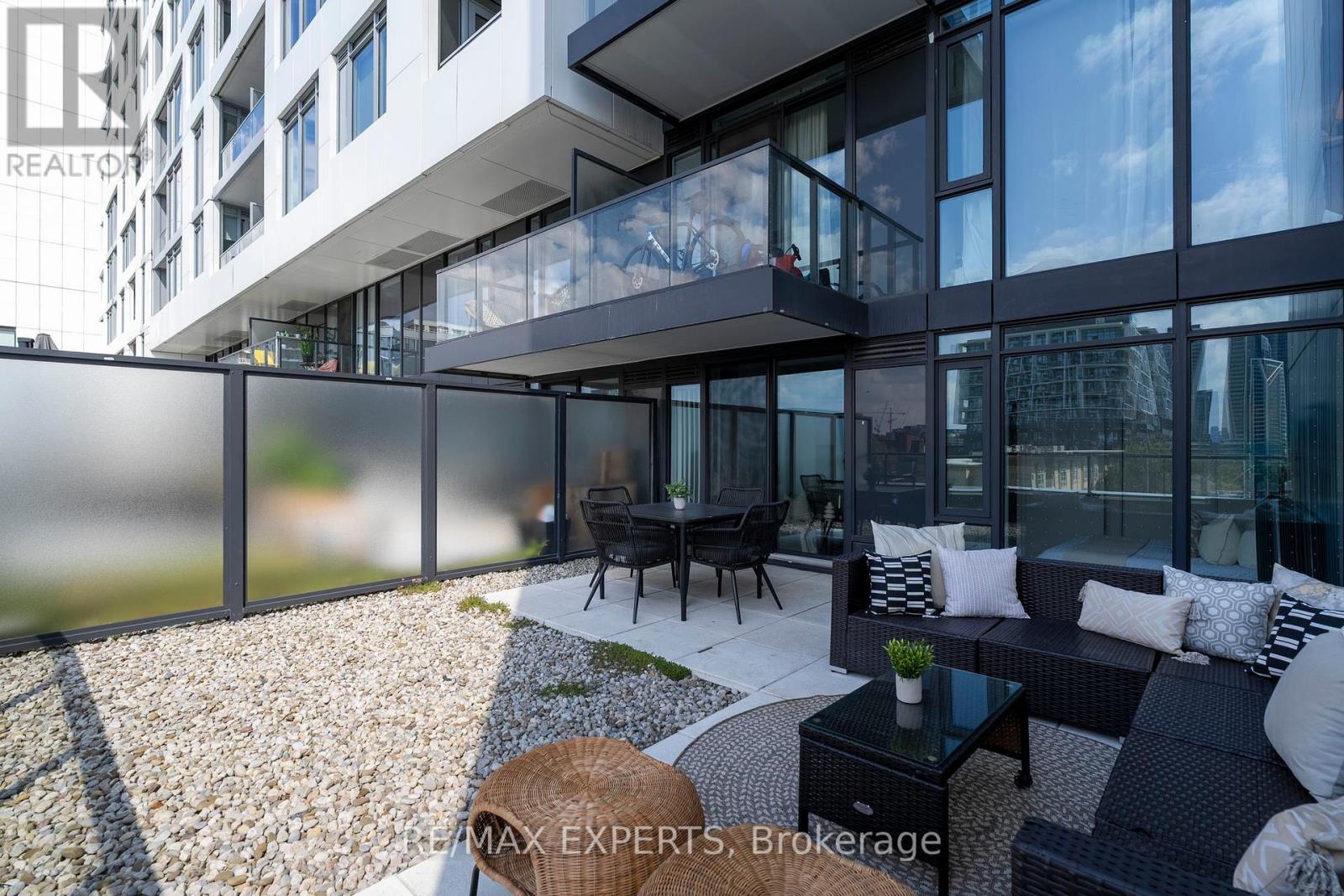 310w - 27 Bathurst Street, Toronto, Ontario  M5V 0R1 - Photo 21 - C12410240