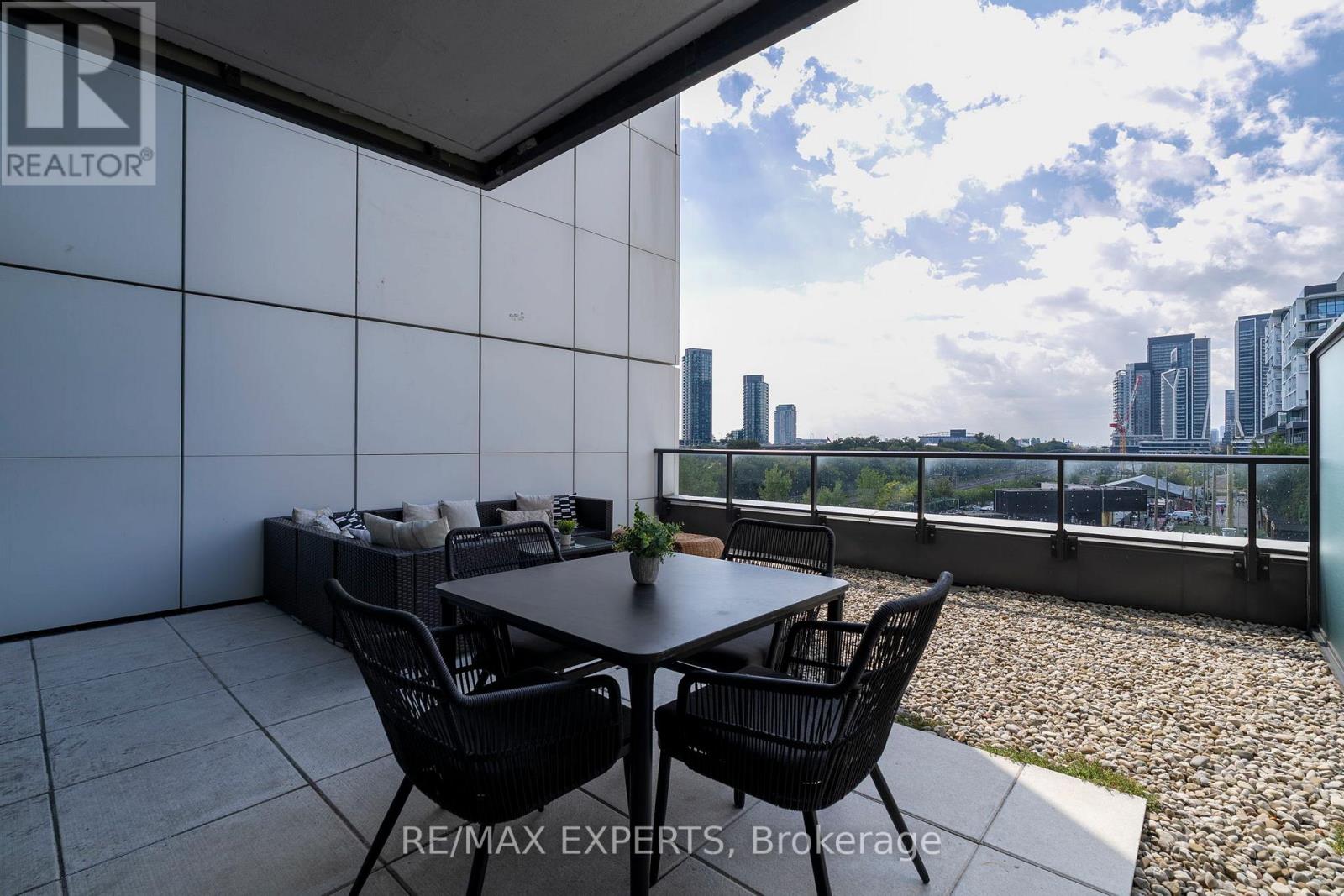 310w - 27 Bathurst Street, Toronto, Ontario  M5V 0R1 - Photo 27 - C12410240