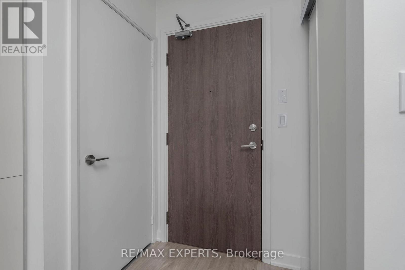 310w - 27 Bathurst Street, Toronto, Ontario  M5V 0R1 - Photo 7 - C12410240