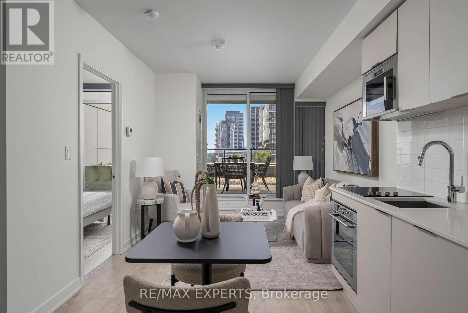 310w - 27 Bathurst Street, Toronto, Ontario  M5V 0R1 - Photo 9 - C12410240