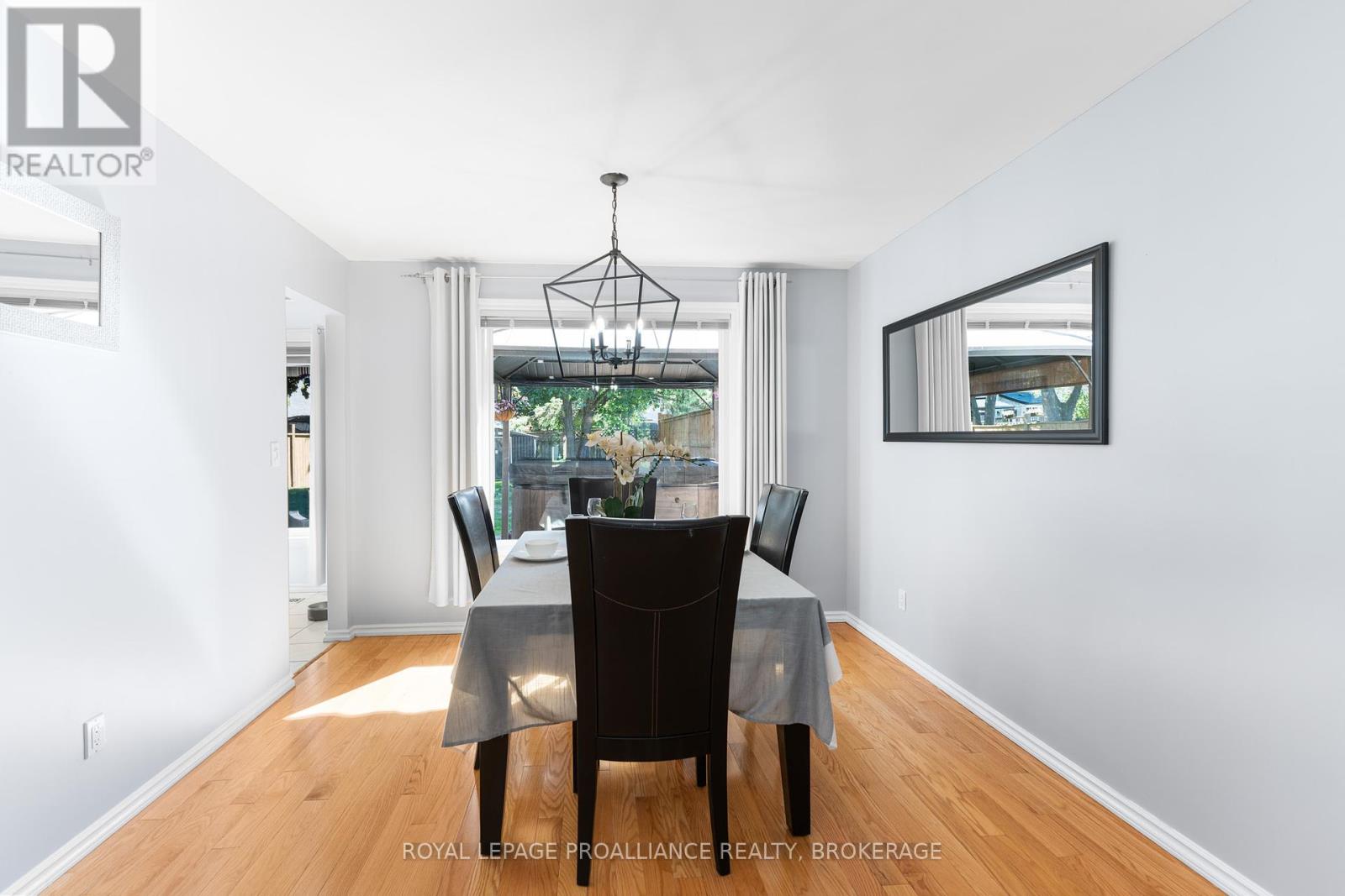 918 Edinborough Crescent, Kingston, Ontario  K7P 2C5 - Photo 12 - X12410436