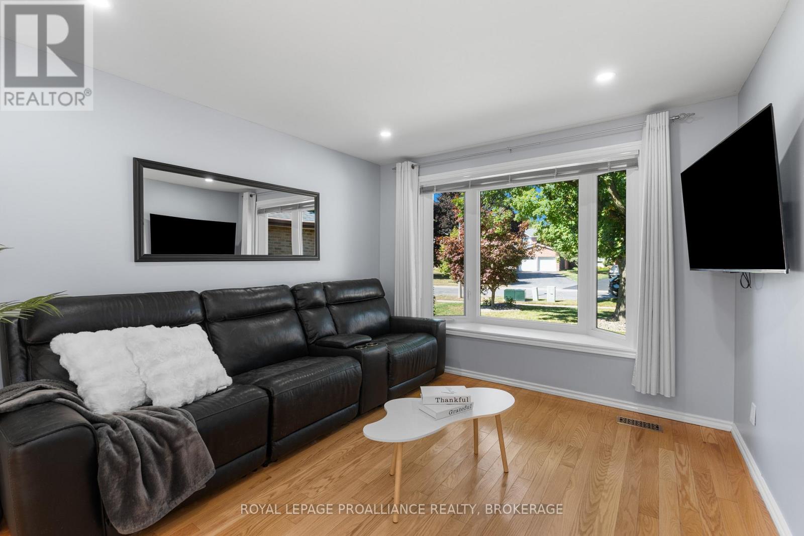 918 Edinborough Crescent, Kingston, Ontario  K7P 2C5 - Photo 16 - X12410436