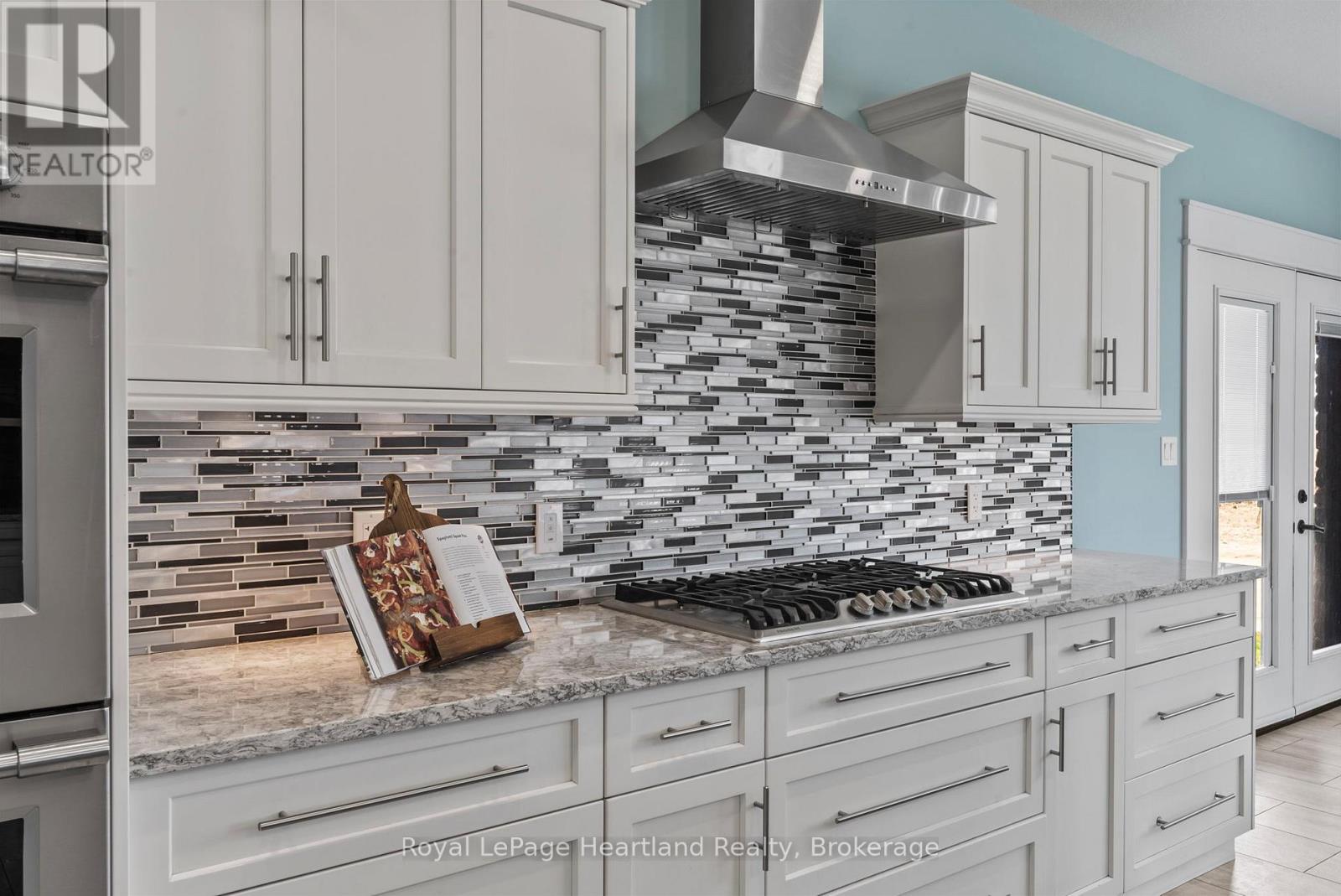 411 Jane Street, Minto, Ontario  N0G 2P0 - Photo 30 - X12410338