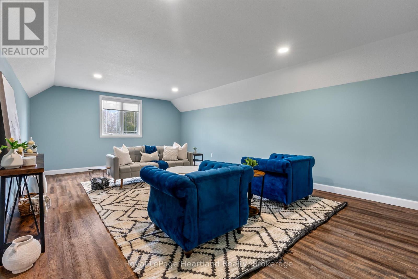 411 Jane Street, Minto, Ontario  N0G 2P0 - Photo 38 - X12410338