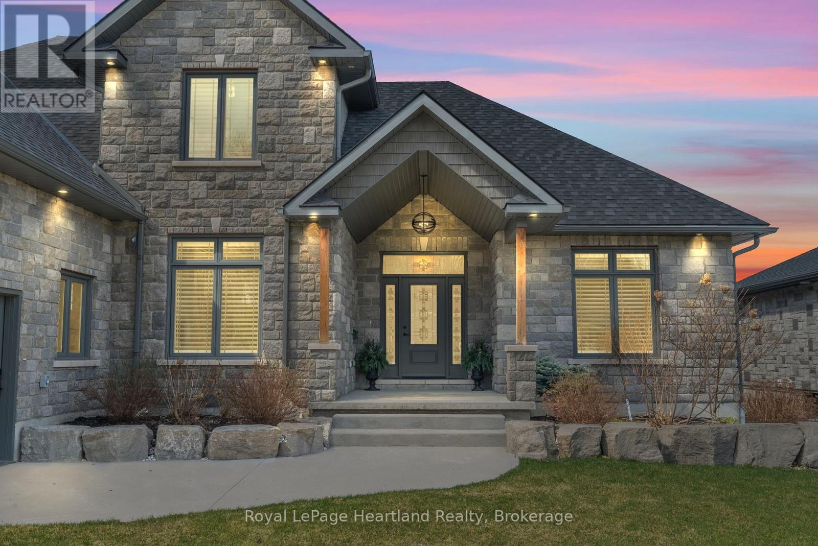 411 Jane Street, Minto, Ontario  N0G 2P0 - Photo 4 - X12410338