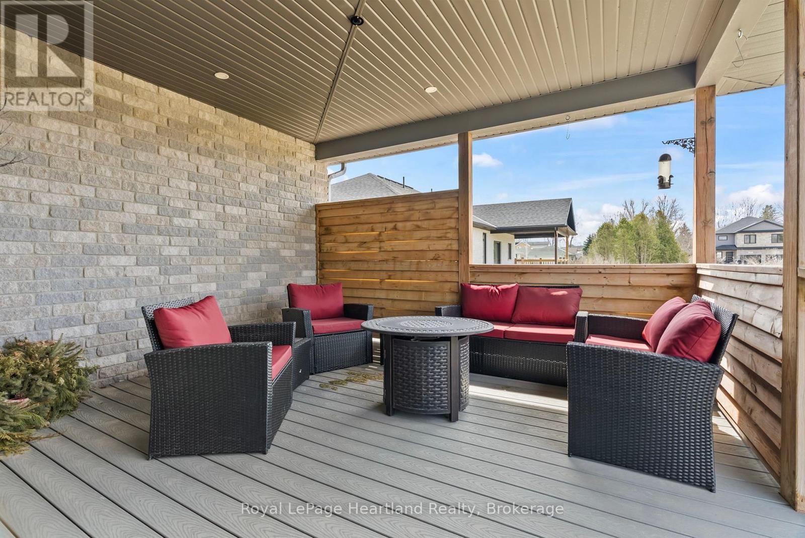 411 Jane Street, Minto, Ontario  N0G 2P0 - Photo 42 - X12410338