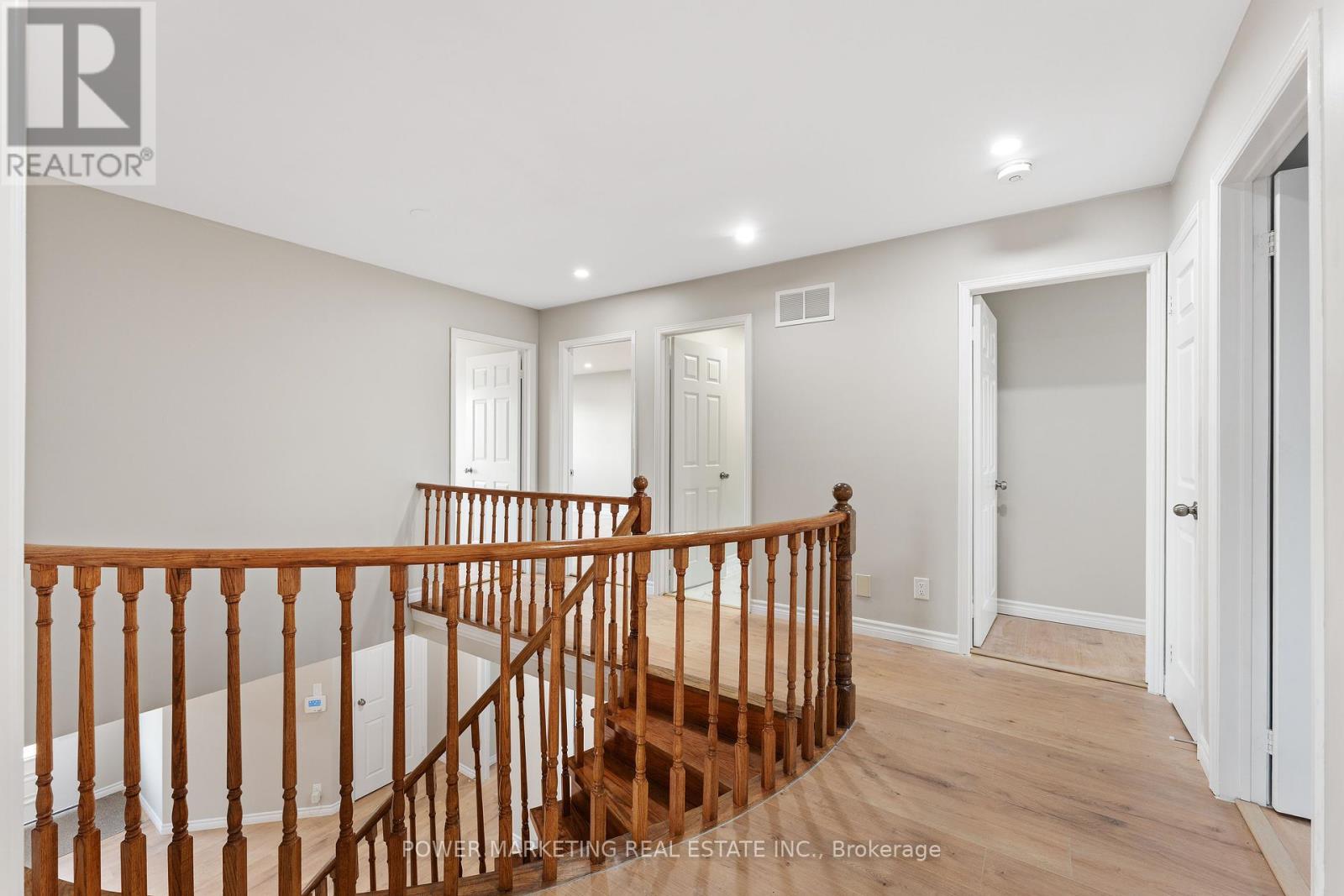 3 Newbury Crescent, Brampton (Westgate), Ontario  L6S 5L7 - Photo 18 - W12410372