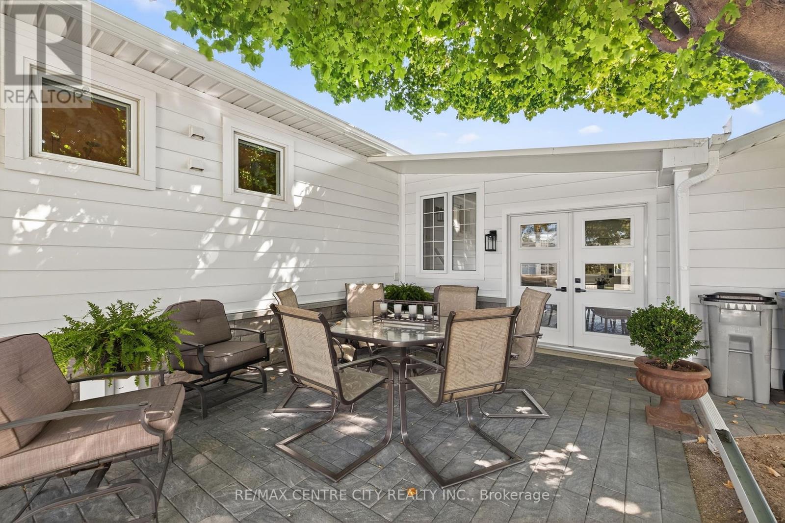 19 Miller Street, Strathroy-Caradoc, Ontario  N7G 3P4 - Photo 40 - X12410411