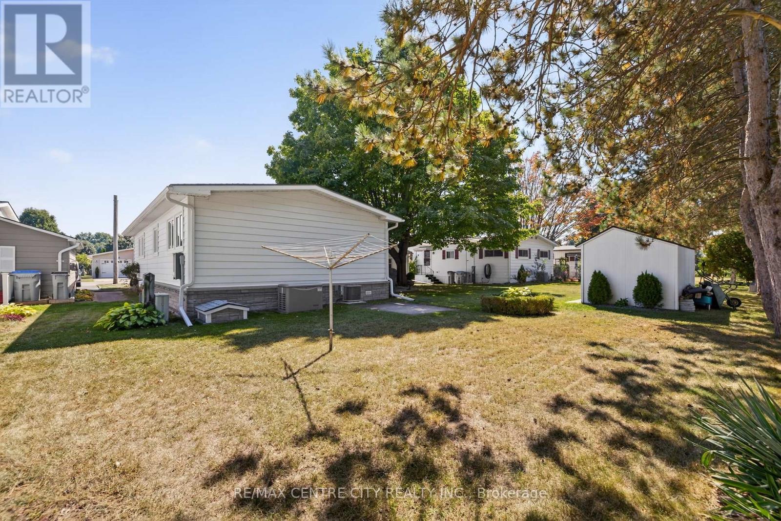 19 Miller Street, Strathroy-Caradoc, Ontario  N7G 3P4 - Photo 43 - X12410411