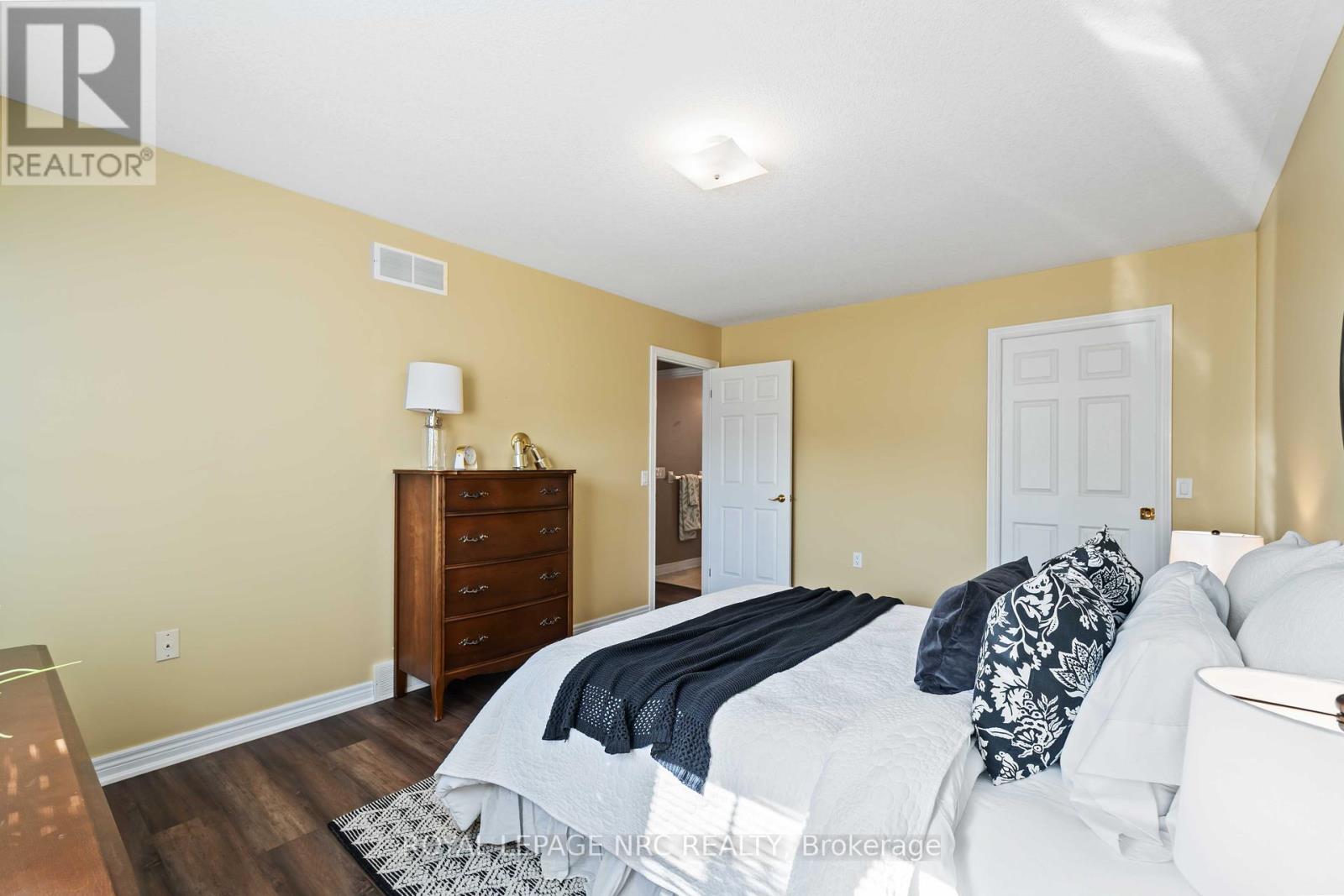 3900 Rainbow Lane, Lincoln, Ontario  L0R 2C0 - Photo 21 - X12371807